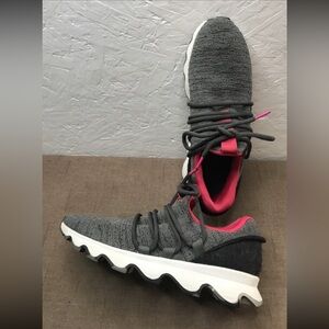 Sorel Kinetic Lace Women's Sneakers Gray Pink Knit Mesh Felt Size 8.5